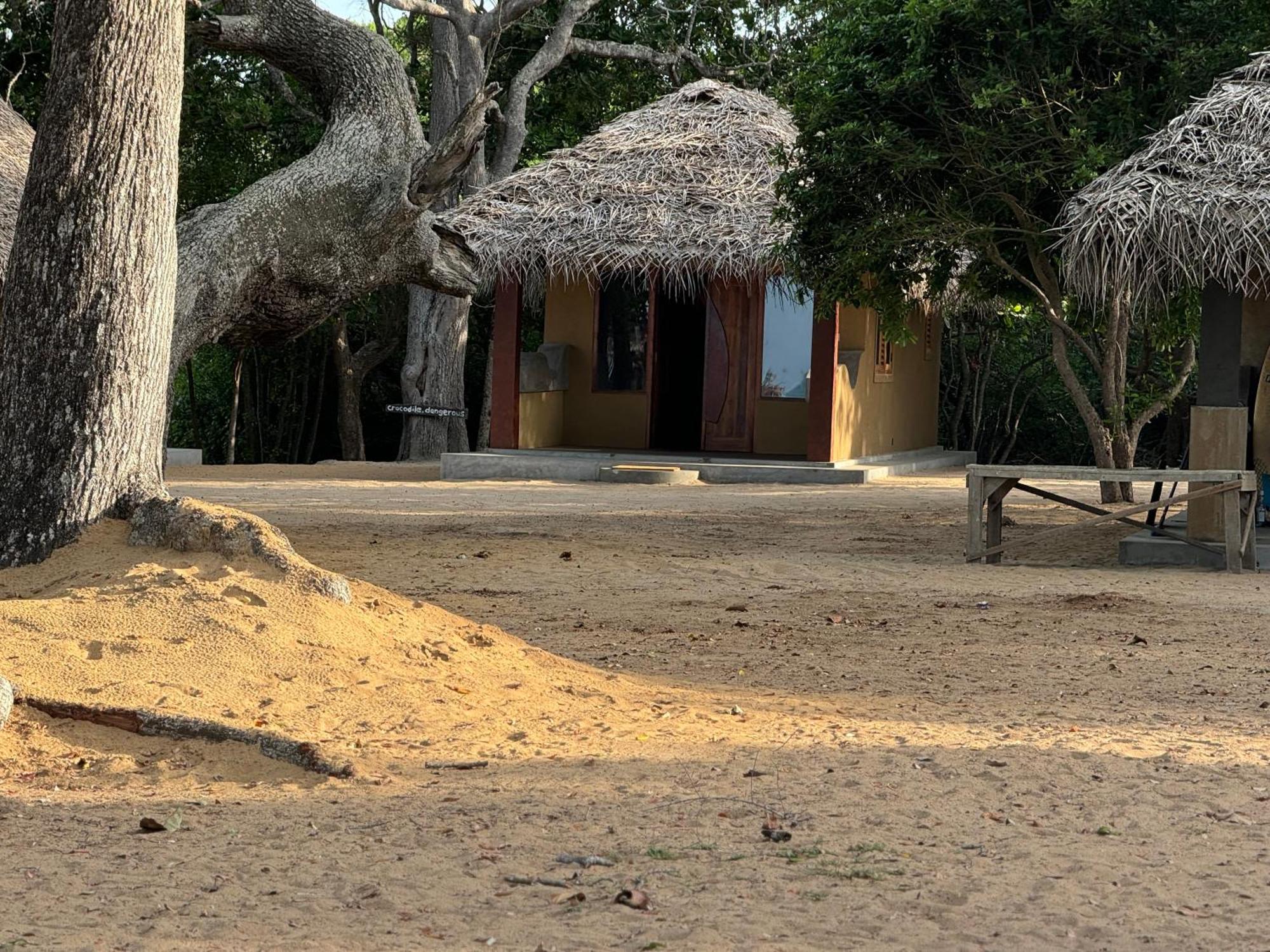 Peanut Farm Surf And Wild Resort - Arugambay アルガムベイ エクステリア 写真